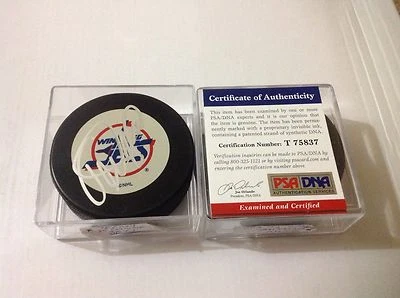 Disco de hockey firmado por Teemu Selanne Winnipeg Jets PSA/DNA autógrafo autografiado d Foto 1 de 3