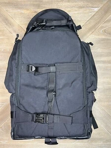 BURTON Adult Zoom Pack True Black Snowboarding / Multifunctional /Camera Day Bag - Picture 1 of 12
