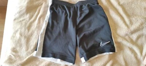 Boys Nike shorts size M - Picture 1 of 6