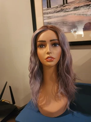 Belle Tress "Rose Ella HF" - Latte de lavanda helada Foto 1 de 4