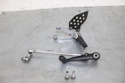2005 05 06 Honda CBR600RR CBR 600RR OEM Juego trasero izquierdo palanca de cambios pedal clavija de acoplamiento Foto 1 de 4