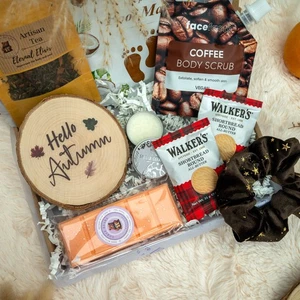 Letterbox gift autumn birthday gift set wellness box PAMPER BOX Her Boo Basket - Picture 1 of 12