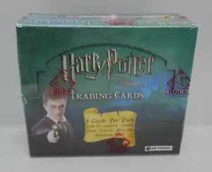 2007 ARTBOX HARRY POTTER ORDINE di FENICE (BBCE SIGILLATO) SCATOLA (24 CONFEZIONI) 276/7000 - Foto 1 di 2