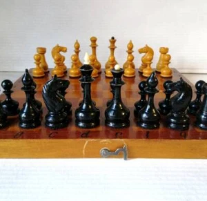 11 * 11 pulgadas. Juego de ajedrez soviético vintage de la URSS con sello original años 60. - Imagen 1 de 10
