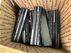 Lot 30 Genuine Dell Latitude E6440 E5430 E5530 E6420 E6430 E6540 Laptop Battery - Afbeelding 1 van 1