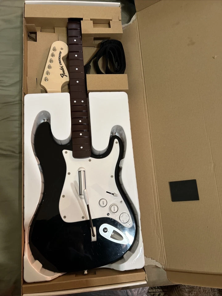 Controlador de guitarra inalámbrico Fender Stratocaster Rock Band 4 - negro Foto 1 de 1