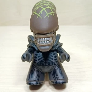 Titans Vinyl Figur Alien VS Predator AVP 4 1/2 Zoll groß - Bild 1 von 10