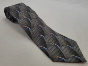 Essex Row ~ 3D Gray Design with Accent ~ 100% Silk Neck Tie - Picture 1 of 7