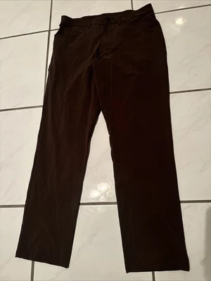 Pantalones Alo Hombre 35x32 Azul Día y Noche Logo Rendimiento Nylon Oficina Viajero Foto 1 de 4