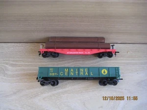 LIFELIKE Model Railways 2 BOGIE GOODS WAGONS TYCO style couplings lot 1 - Picture 1 of 2