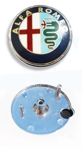 Stemma in Metallo Logo Fregio con Adesivo per Alfa Romeo 147 1a Serie - GTV Mito - Picture 1 of 1