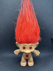 Muñeca Troll Vintage - Pelo Rojo con Corazón Rojo Ombligo ~ - Imagen 1 de 6