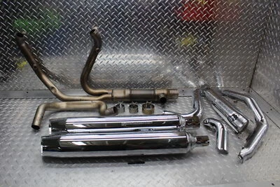 2018 HARLEY-DAVIDSON STREET GLIDE OEM EXHAUST HEADERS W/ MUFFLERS  - Imagem 1 de 4