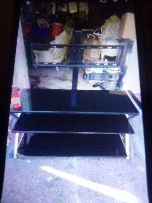 Soporte de TV Whalen Almacenamiento para TVS de hasta 65 pulgadas con 3 pantallas de vidrio templado... Foto 1 de 2