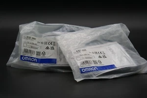 One (1) OMRON E3Z-R61 2M Photoelectric Switch/Sensor 12-24V DC Indonesia NEW - Picture 1 of 5