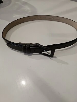 Cinturón de cuero italiano genuino Kenneth Cole New York vintage, negro, talla mediana 1,5 Foto 1 de 4