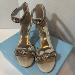 Antonio Melani Sadina Silver Heels Size 9.5M Crystal Embellished Ankle Strap EUC - Picture 1 of 14