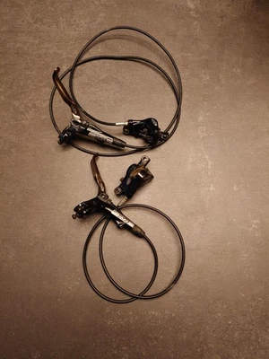 Coppia freni a disco idraulici anteriori posteriori Avid Elixir R per mountain bike - ricambi - Immagine 1 di 4