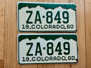 Pair of 1960 Colorado License Plates - Pealing on Right Side - Picture 1 of 4