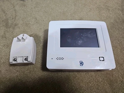 Panel de control Interlogix GE Simon XTi 600-1054-95R-18 más transformador Foto 1 de 3