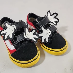 Vans + Disney KLEINKIND GRÖSSE 6 Old Skool V Mickey Mouse Umarmung Schuhe schwarz schön - Bild 1 von 9
