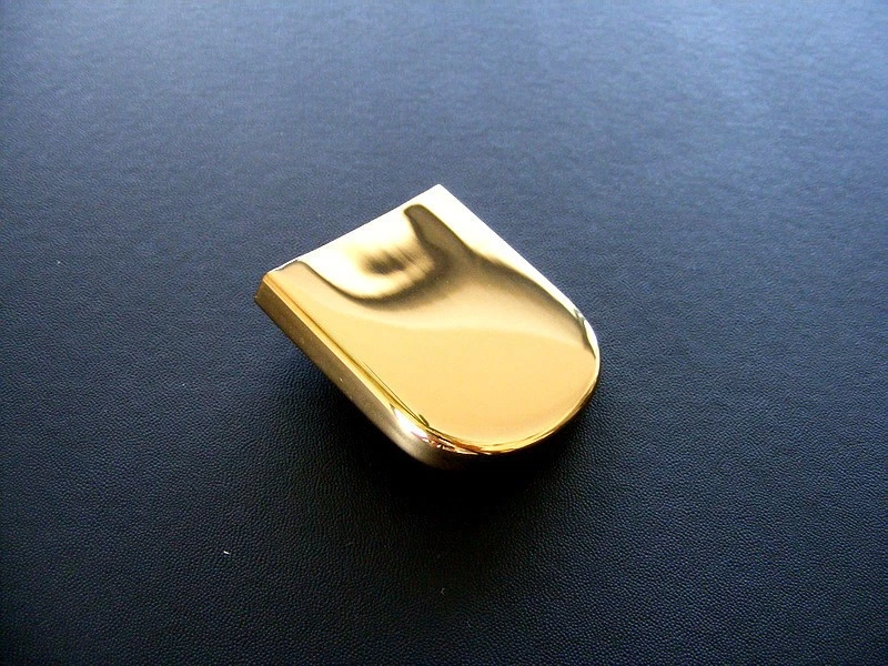 Nueva cubierta frontal dorada Nokia 8800 Sirocco Foto 1 de 3