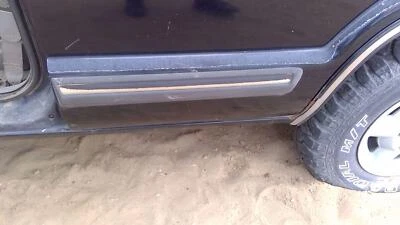 1998-2001 S10 Blazer Driver Moldagem Traseira Esquerda Da Porta OEM Acabamento Traseiro Preto 41u - Imagem 1 de 4