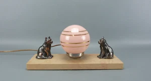 Ravissant petite lampe de chevet en zinc sur marbre, décor aux chats, années 50. - Picture 1 of 9