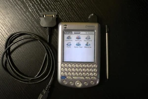 Palm Tungsten W i710 PDA avec stylet, avec batterie neuve - Photo 1 sur 2