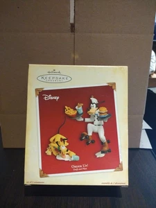 Hallmark Keepsake Ornaments Disney Goofy and Pluto Order Up! 2005 - Picture 1 of 3