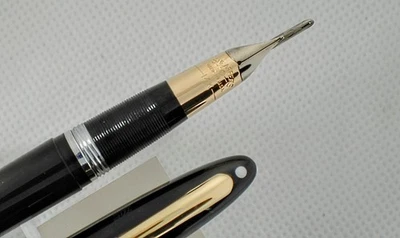 Nice Black Sheaffer Snorkel Valiant, 14k Gold Triumph Fine Pt, GF Trim, RESTORED - Image 1 of 4