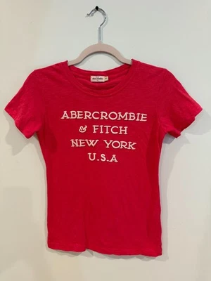 ABERCROMBIE and FITCH Kids Short Sleeve Top - Size S - Dark Pink - FREESHIP - Image 1 of 4