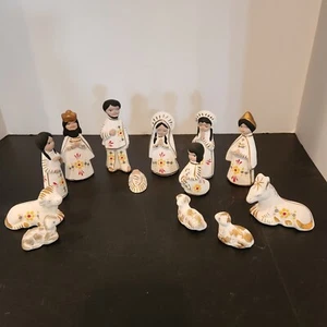 VINTAGE MEXICAN HAND PAINTED FOLK ART POTTERY CHRISTMAS NATIVITY SET, 13 PIECES - Picture 1 of 3