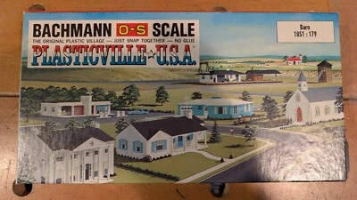 Bachmann O-S Scale Plasticville 1851 Barn custom lighted silo O/B - Image 1 of 4