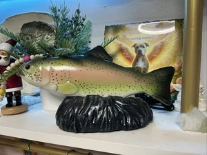 Vintage Hentak limitiertes Fischtelefon Festnetz Regenbogenforelle TT-Systeme Männerhöhle - Bild 1 von 5