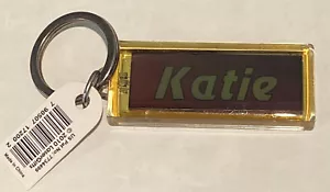 Portachiavi personalizzato Katie energia solare regali laser nome lampeggiante Minnesota nuovo - Foto 1 di 4