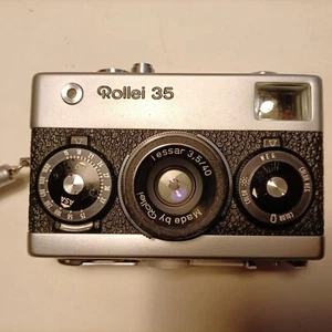 FOTOCAMERA ROLLEI 35 - CARL ZAISS TESSAR 40mm f/35 - Singapore - Foto 1 di 14