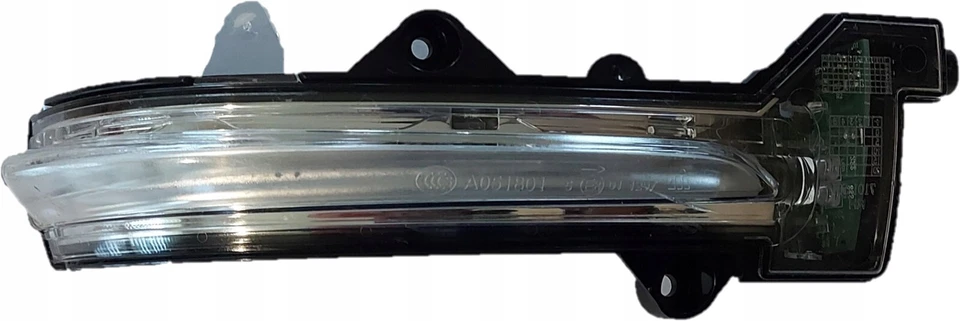 Nuovo Originale LED Indicatore di direzione Specchio Suzuki SX4 S-Cross 36410-61M00 Destro - Immagine 1 di 1