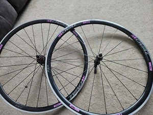 Oval Concepts Truvelo 733 Bicycle Wheelset - Picture 1 of 6