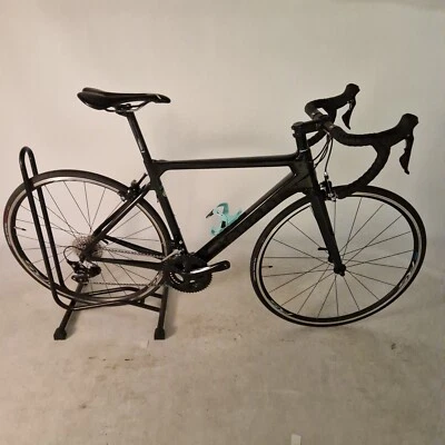 Bianchi Sprint Carbon Rennrad, 105, 11spd Gruppe, Felgenbremse, 53cm. Beschädigt - Bild 1 von 4