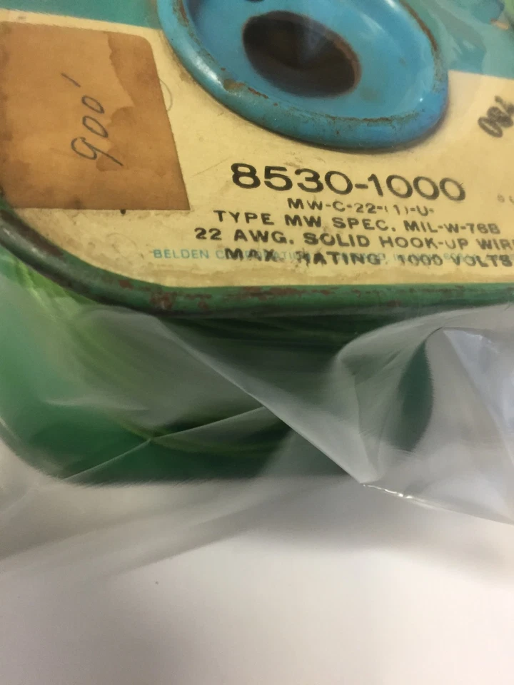 8530 BELDEN 900 FT CABLE DE CONEXIÓN 22AWG 1C PVC VERDE NUEVO Foto 1 de 1