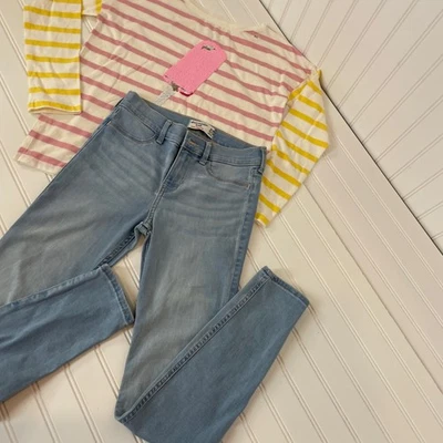 Leggings jeans Abercrombie & Fitch & Gap e top listrado pacote feminino tamanho 13/14 - Imagem 1 de 4