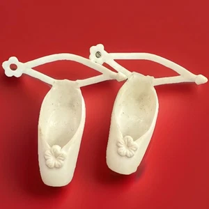 Vintage Barbie Doll Shoes White Ballet Slippers Superstar Ankle Straps Flower - Picture 1 of 3