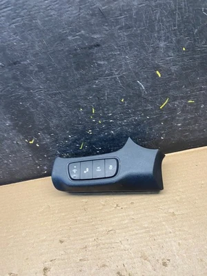 2016 to 2018 Kia Sorento Dash Traction Control Switch OEM 93700-C6020WK s3088 DG - Image 1 of 4