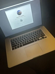 MacBook Pro - Picture 1 of 4