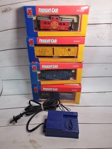 VTG NIB LIFE-LIKE HO SCALE LOT OF 4 CABOOSE GRAVEL Hopper BOX L&N w/ Controller - Picture 1 of 6