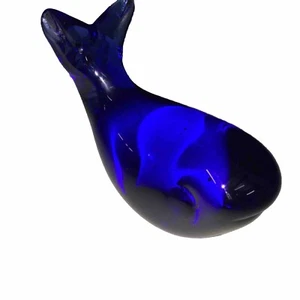 Vintage Pilgrim Cobalt Blue Blown Art Glass Whale Figurine Paperweight 4” - Picture 1 of 9