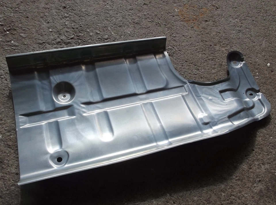 Exhaust rear silencer heat shield genuine Mazda MX-5 mk2 mk2.5 MX5 NC1056451C - Image 1 of 2