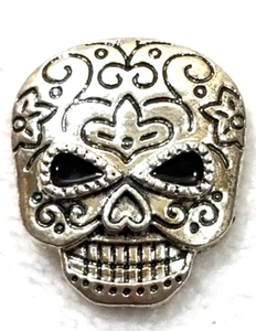 JOYERÍA INTERCAMBIABLE CALAVERA HALLOWEEN OJOS NEGROS 18/20mm BOTÓN A PRESIÓN POPPER - Imagen 1 de 4