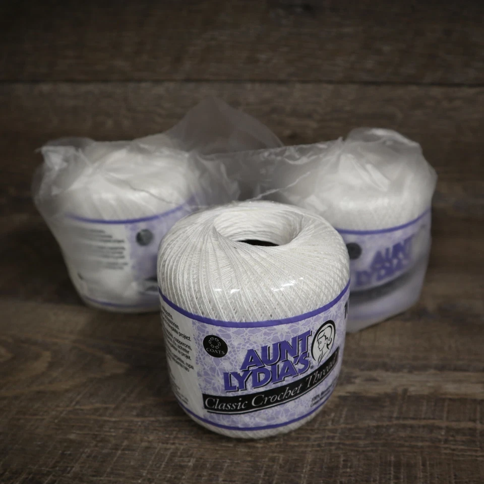 Coats Crochet Aunt Lydia's Crochet, Cotton Classic Size 10, Shades of Christmas